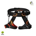 le harnais IKKO de Cilao est un harnais cuissard adapté pour un usage dans les parcs acrobatiques en hauteur. Ce baudrier très polyvalent permet un équipement rapide tout en étant très confortable et durable. 